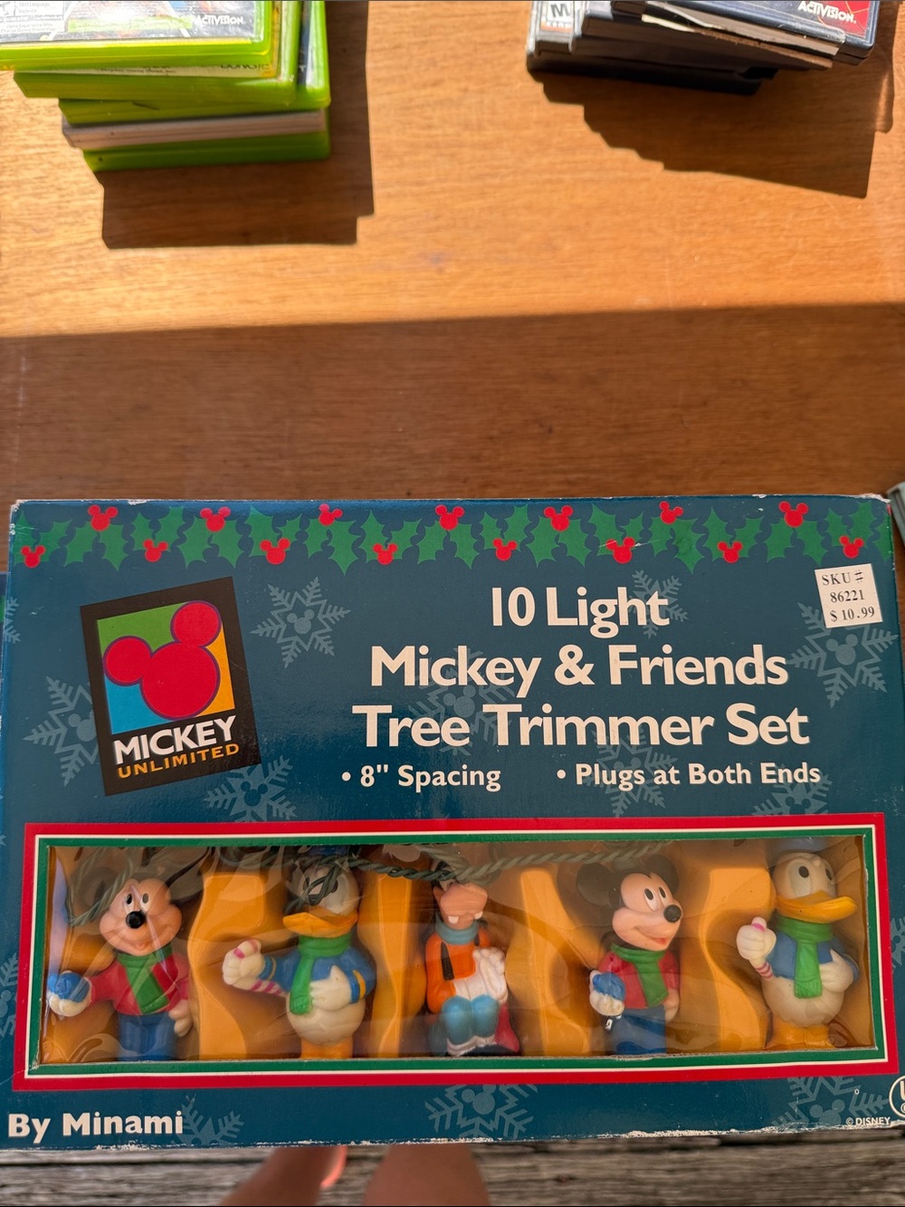Mickey & Friends Holiday Lights